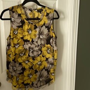 Cute Sleeveless Blouse